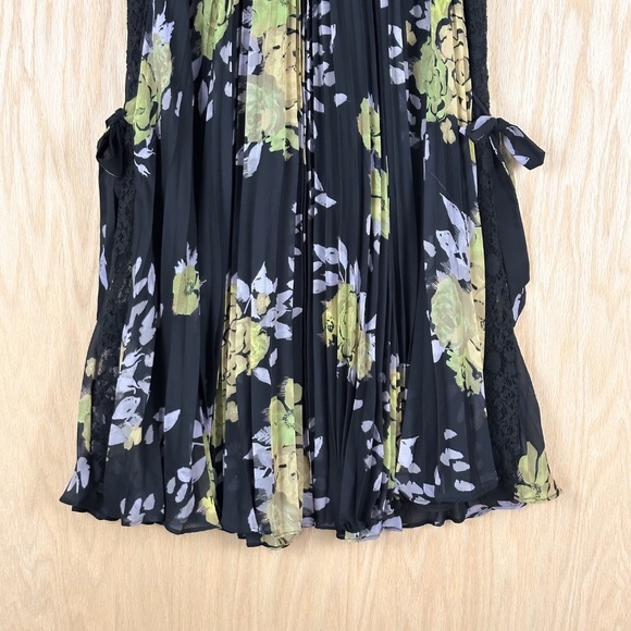 Free People Floral Pleated Dress Black Lace Trim - Picture 8 of 12